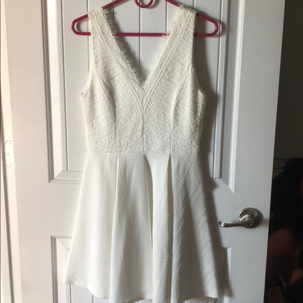 White textured dress